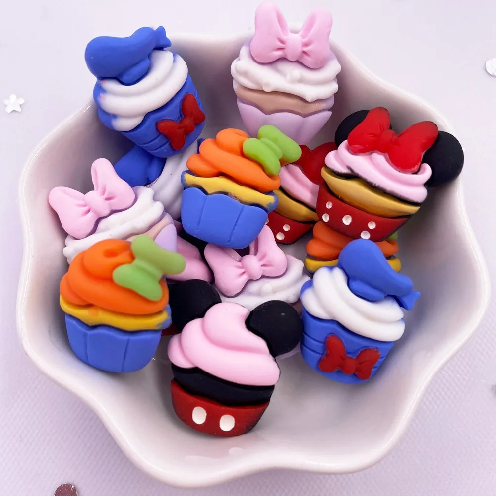 10 adet Renkli Reçine Güzel Cupcakes Dondurma Karikatür Stilleri Flatback Cabochon Karalama Defteri Craft DIY Aksesuar Dekor Heykelcik OM2