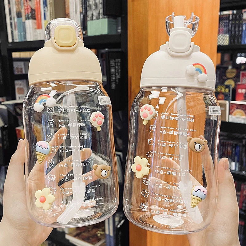 1200ml Kawaii Jumbo Su Şişesi İle 3D Etiket Saman Çocuk Yetişkinler İçin Plastik Spor Shaker Sevimli Suyu içme şişesi BPA Ücretsiz