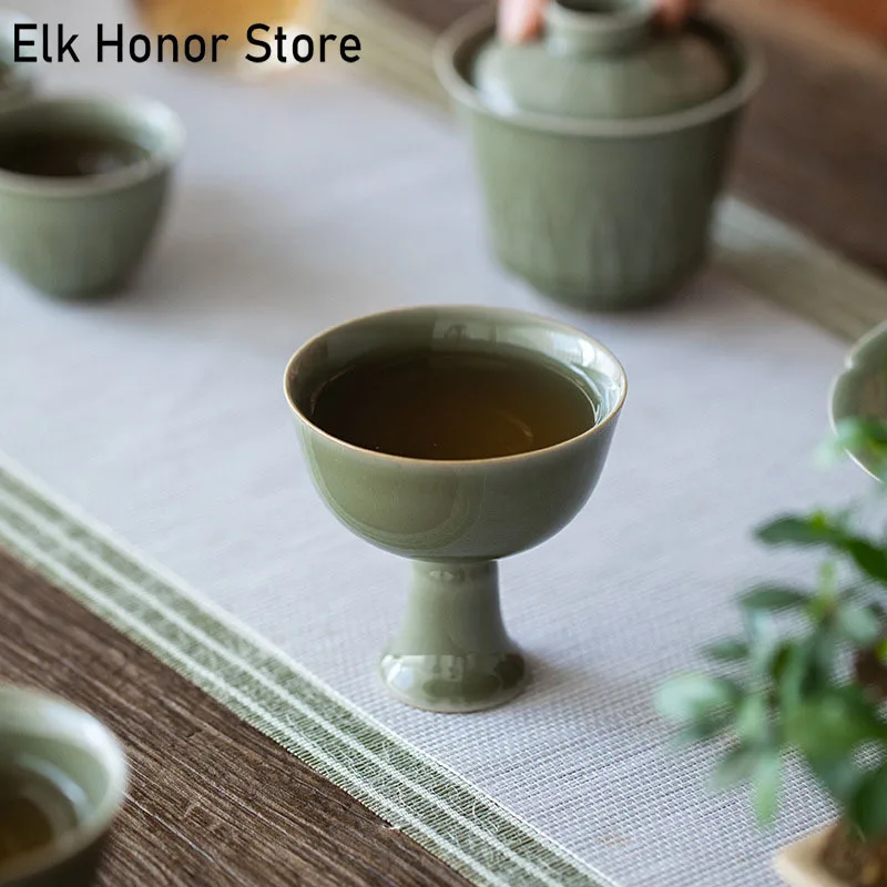 2 adet / takım 65 ml Yue Fırın Zeytin yeşili Seramik Yüksek Ayak Kokulu çay bardağı Tek Kişisel Ana Bardak Ev Kung Fu Çay Töreni