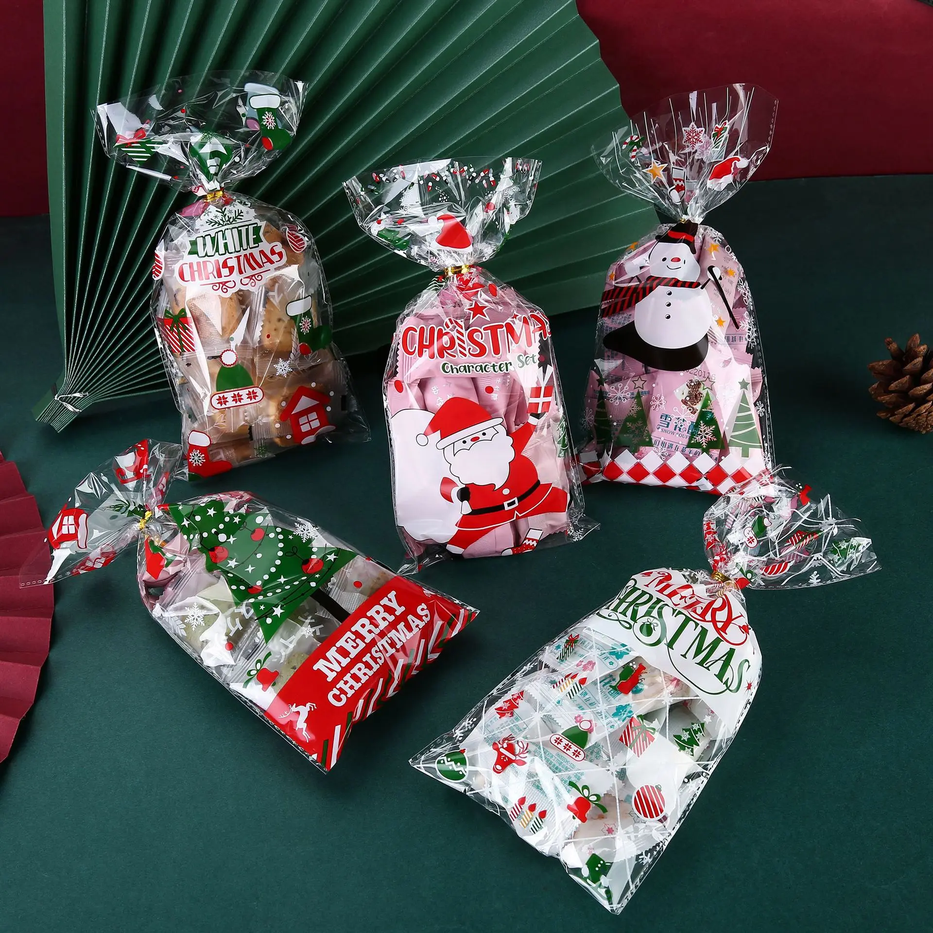 50 Adet Merry Christmas Şeker Torbaları noel hediyesi Çanta Noel Baba Plastik Çerez Şeker Xmax Ambalaj Noel Partisi Dekorasyon