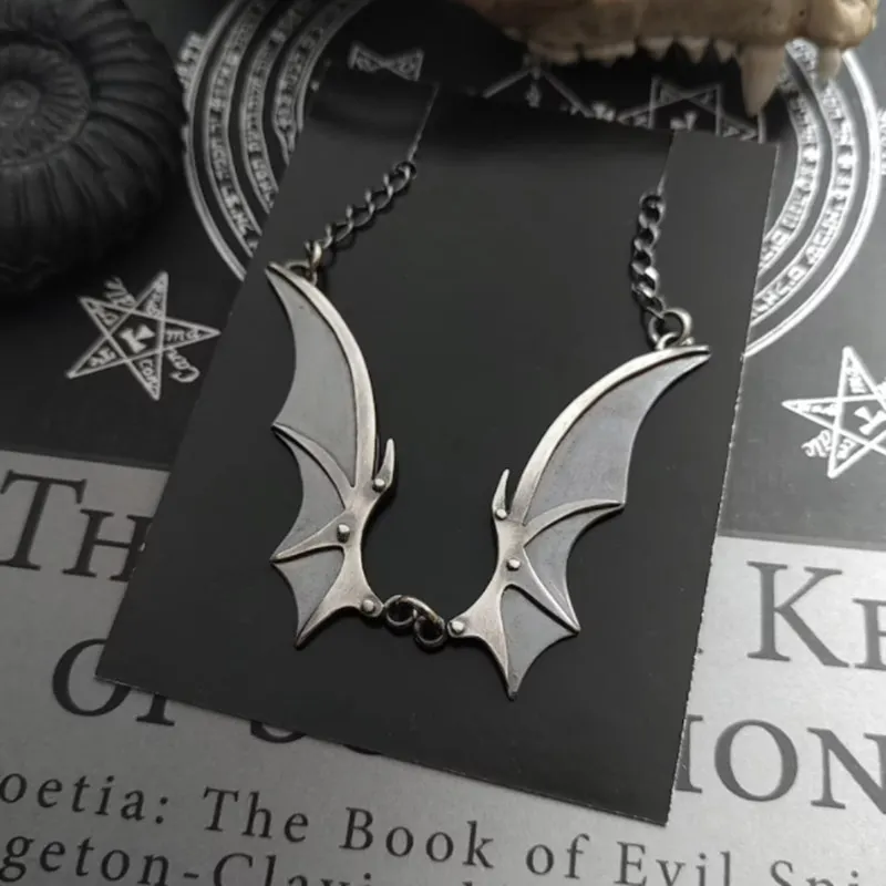 Vampir yarasa kanatları kolye, gotik vampir kolye, cadı, punk takı, yarasa severler için hediye