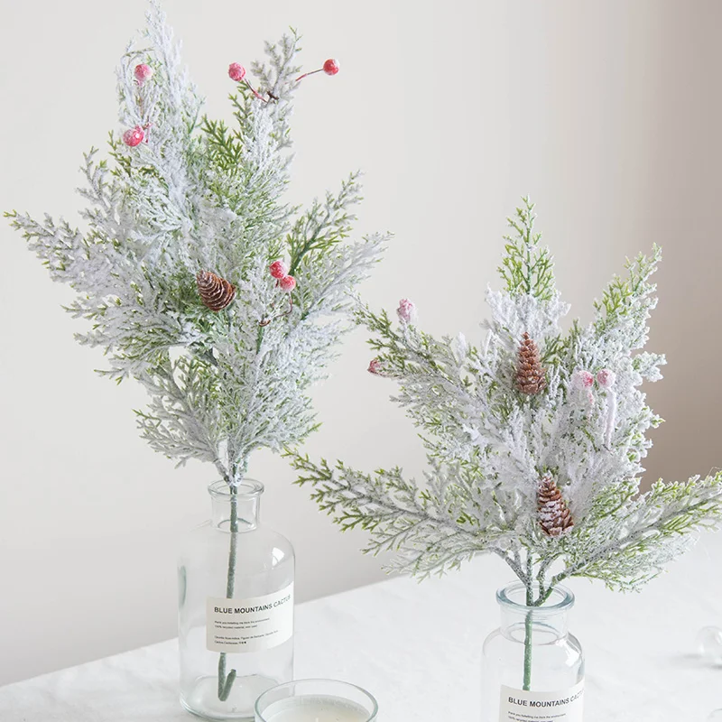 Yapay Beyaz Çiçekler DIY Scrapbooking Küçük Buket Eğrelti Otları Sahte Bitkiler Suni Çim Ev Düğün Noel Dekorasyon için