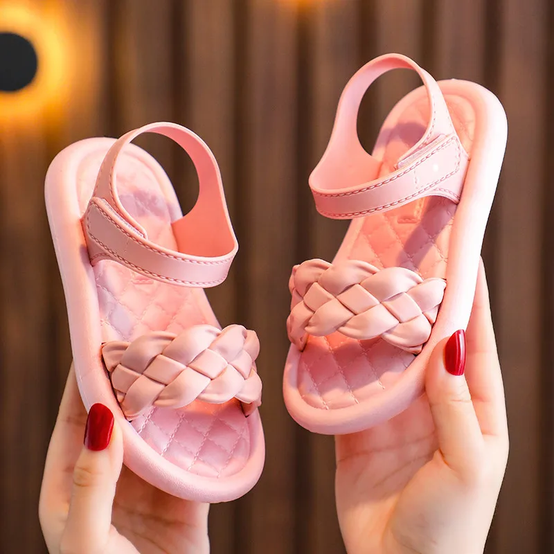 Yaz Kızlar Sandalet 2022 Yeni Tatlı Basit Sevimli Pembe Çocuk Sandalet Toddler Bebek Yumuşak Rahat Okul Kız Ayakkabı