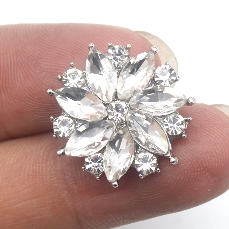 Yeni 5 Adet 19mm Metal Parlak Kristal Rhinestone Yuvarlak Çiçek Toka Düğmesi El Dikiş DIY Büyük Giysi Dekorasyon Aksesuarları